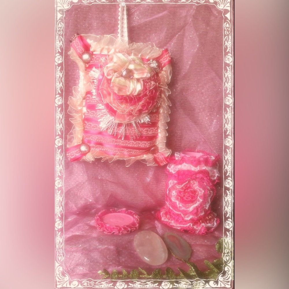 Hand Crafted Passionate Embrace & Lace Gypsy Jar Rose-Scented - Picture 10 of 10